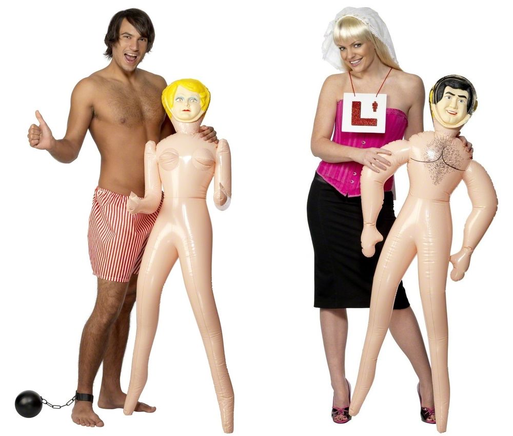 retro-ispolzovanii-zhenshinami-muzhskih-rezinovih-kukol-porno-foto-mira